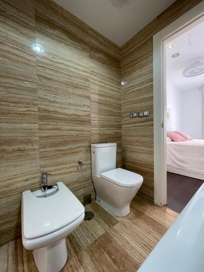 Moderno Apartamento Con Plaza De Garaje En Pleno Centro De Альмерия Экстерьер фото